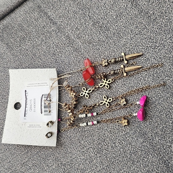 NWT Free People Siren Hoops Earrings Set 3 Pairs Gold Tone Dangle - Picture 6 of 6